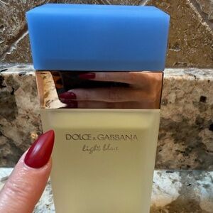 Dolce and Gabanna Light Blue perfume